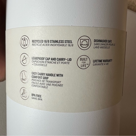 NWT Stanley Aerolight IceFlow Bottle 50oz Polar White Fast Flow Water Jug - Picture 4 of 8